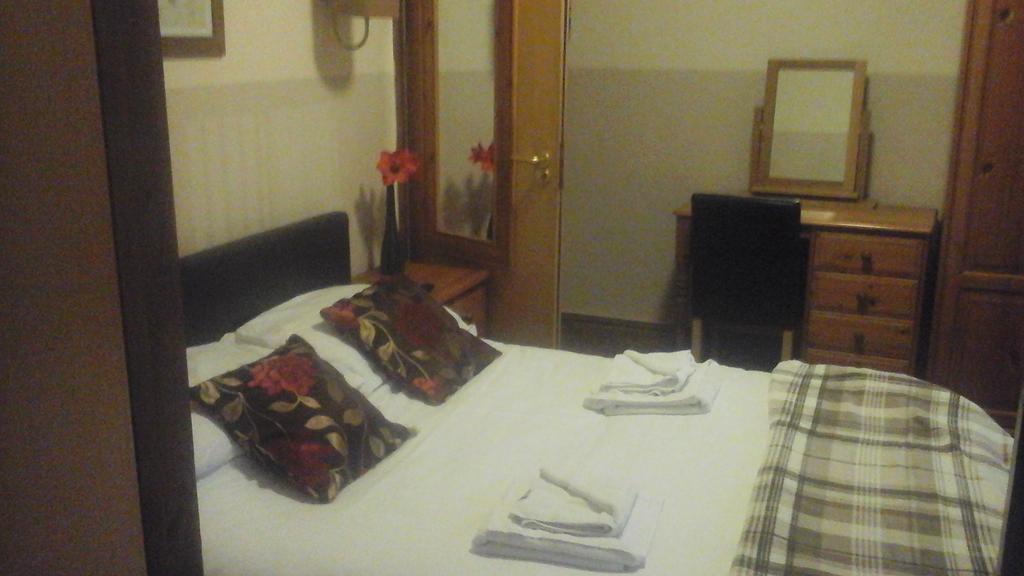 Dillwyn'S HotelPontardawe エクステリア 写真