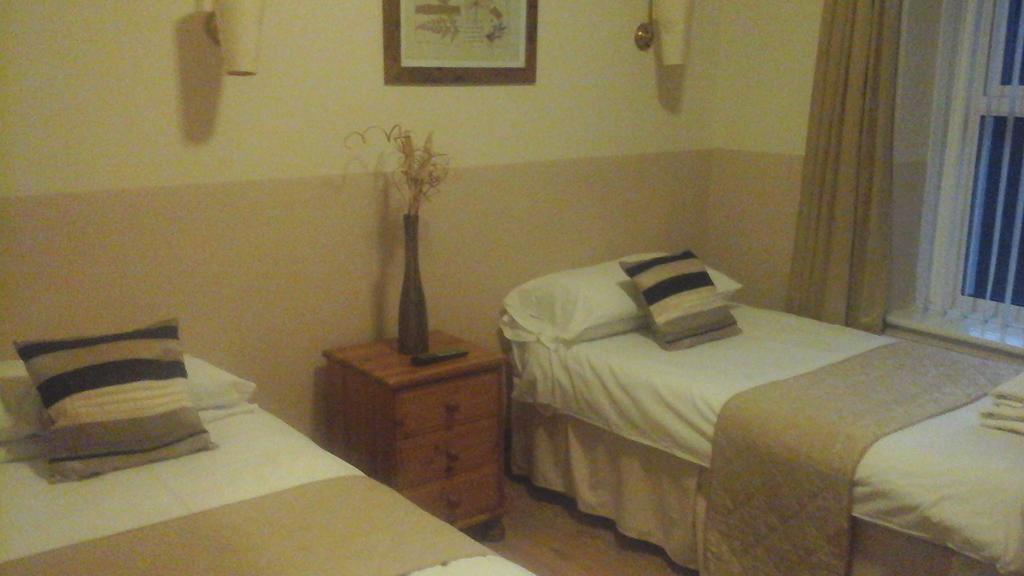 Dillwyn'S HotelPontardawe エクステリア 写真