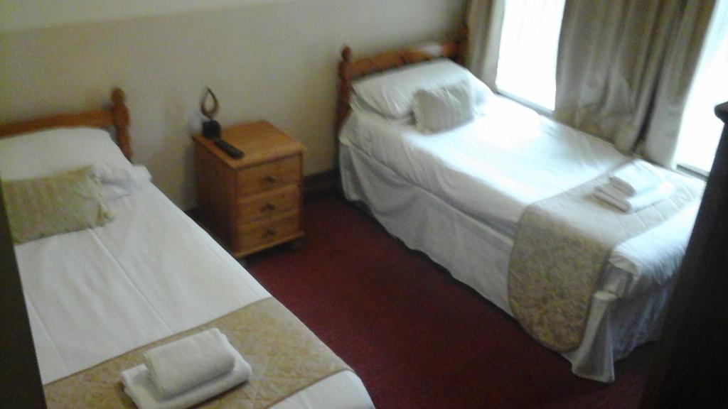 Dillwyn'S HotelPontardawe エクステリア 写真